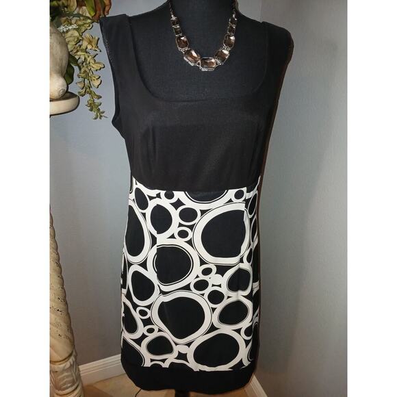 AB Studio Dresses & Skirts - AB Studio Shift Dress Womens Sz 10 Black White Geometric Square Neck Sleeveless